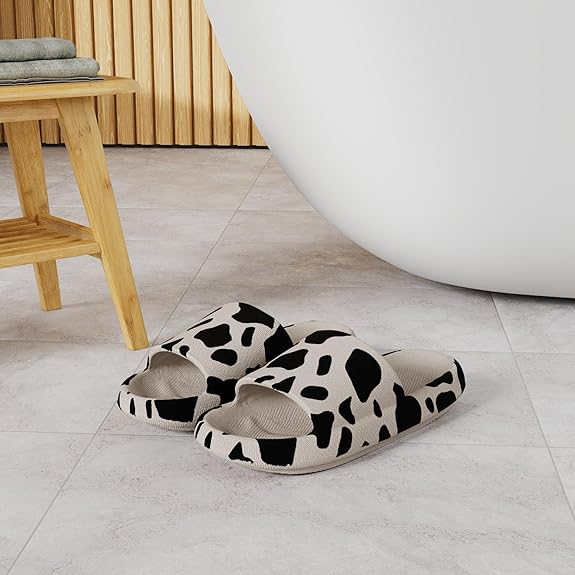 Joomra Slippers for Women and Men Non Slip