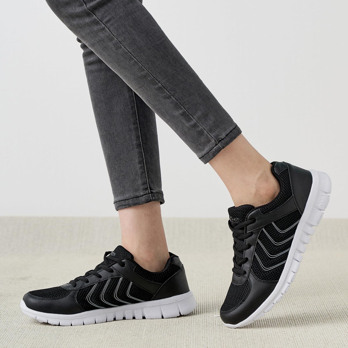 Womens Sneakers Fashion Walking Casual Lightweight Tennis Shoes